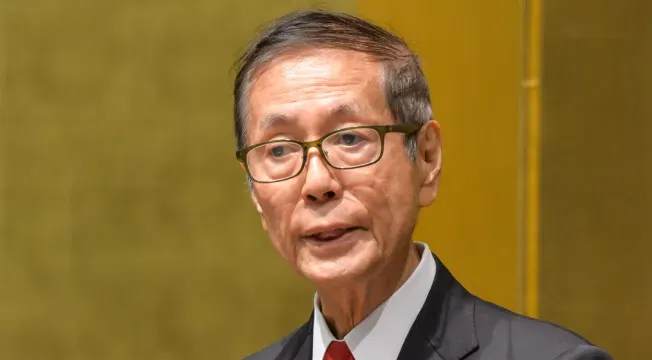新井民夫氏